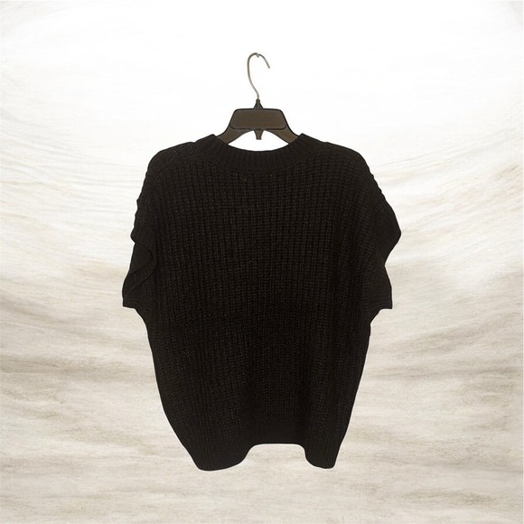 Black Short Sleeve Sm/Med Zenana Sweater - Picture 2 of 5